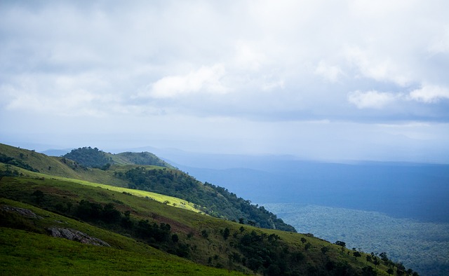 更加谨慎务 更加谨慎务
