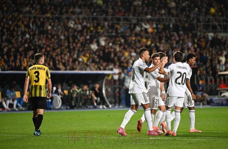 欧冠-5轮丢9球队史最差!皇马0-2矿工遭双杀!跌至第3 欧冠-5轮丢9球队史最差!皇马0-2矿工遭双杀!跌至第3