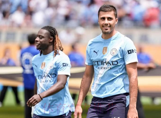 莱斯特城和西汉姆均有意冬窗租借皇马前锋约维奇 莱斯特城和西汉姆均有意冬窗租借皇马前锋约维奇